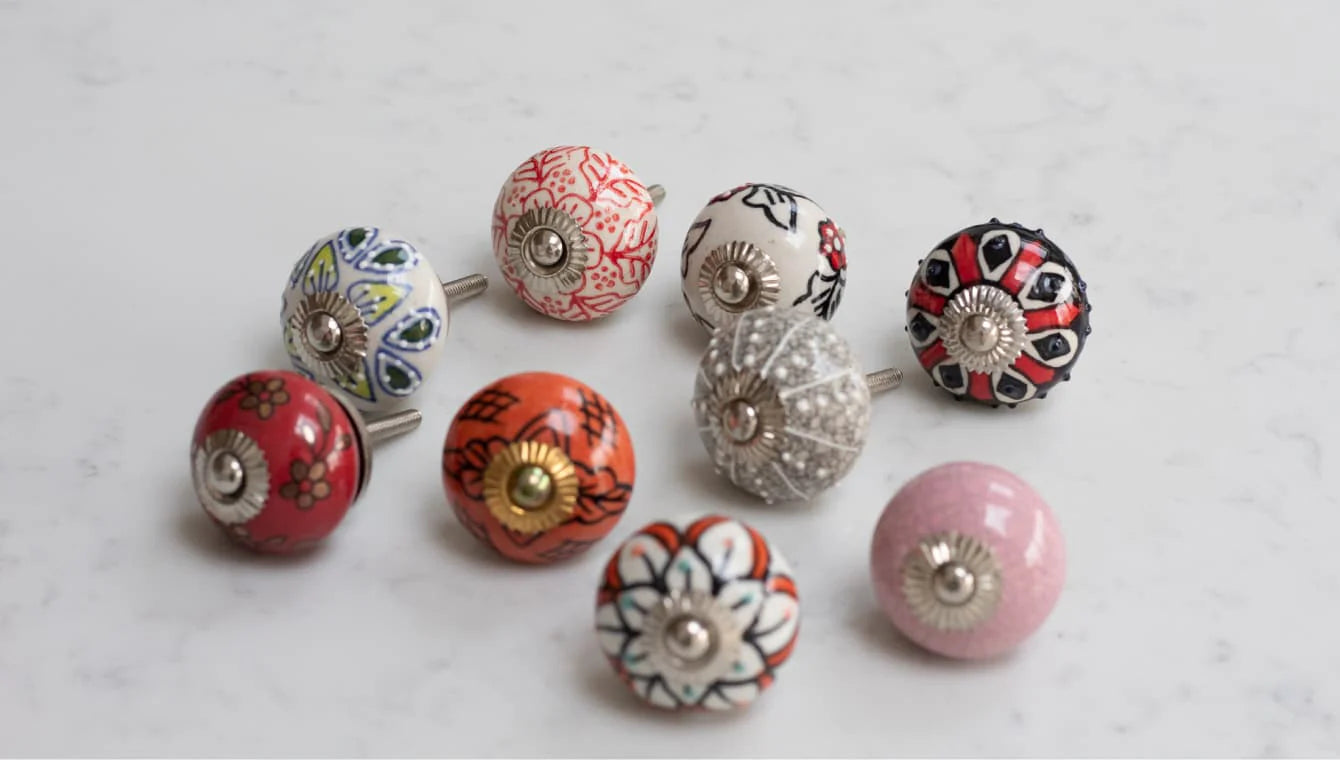 Decorative Hooks & Knobs
